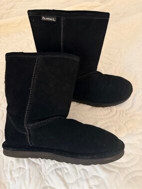 BearPaw Women's Black Suede Mid-Calf Winter Boots
